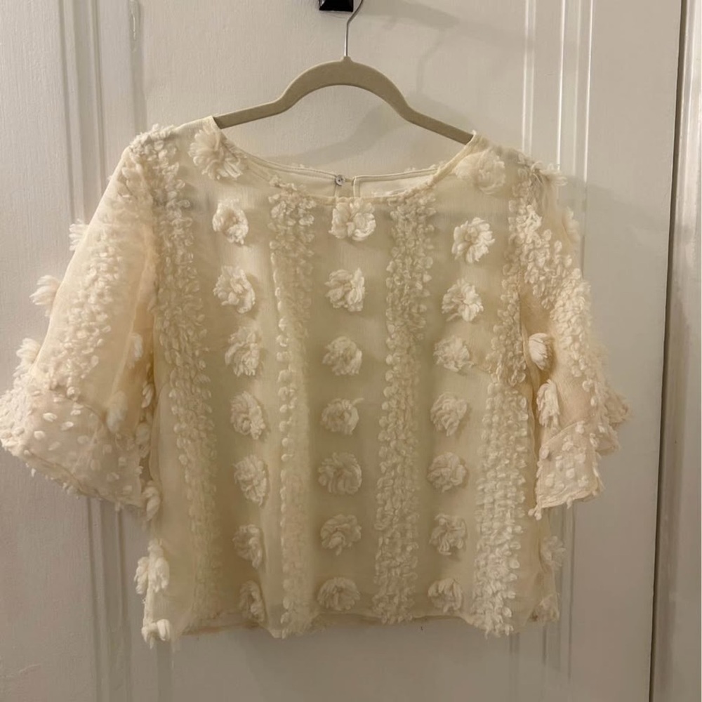 Women's Cream Floral Textured Short Sleeve Blouse